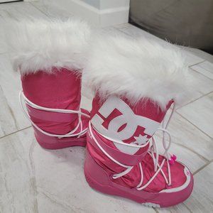 DC women's chalet boots pink/white